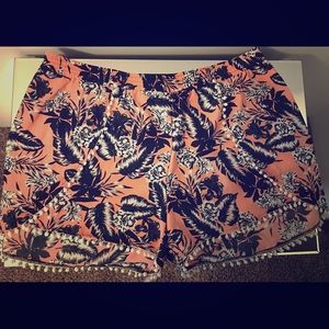 Charlotte Russe Floral Shorts (Size 3x)
